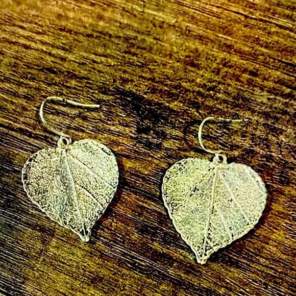 Silver Leaf Earrings - Picture 1 of 2